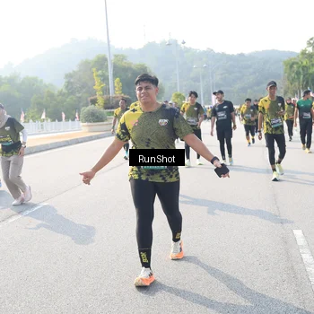Runner Photo 6926257