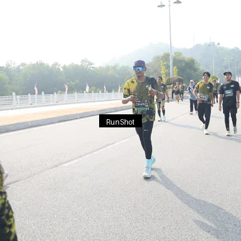 Runner Photo 6926273