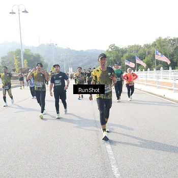 Runner Photo 6926276