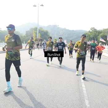 Runner Photo 6926277