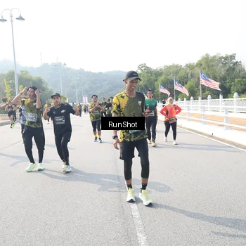 Runner Photo 6926285
