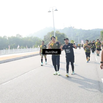 Runner Photo 6926287