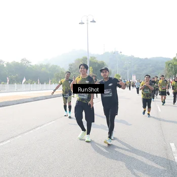 Runner Photo 6926289