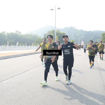 Runner Photo 6926292