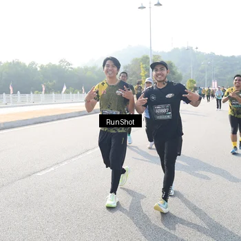 Runner Photo 6926302