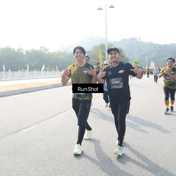 Runner Photo 6926304