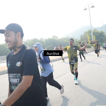 Runner Photo 6926317