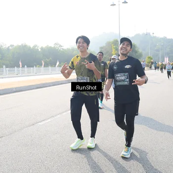Runner Photo 6926334