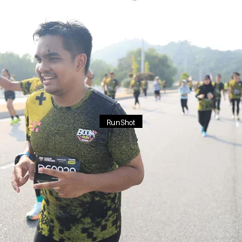 Runner Photo 6926336