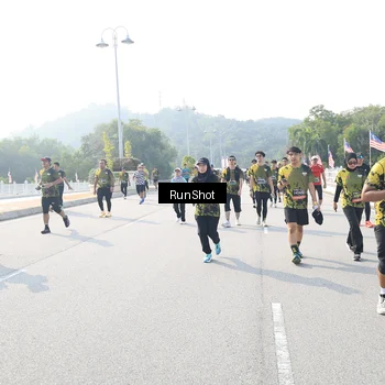 Runner Photo 6926338