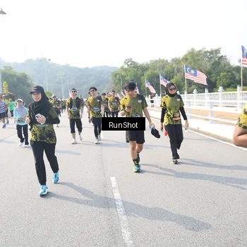 Runner Photo 6926345