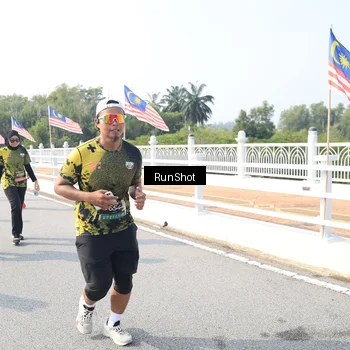 Runner Photo 6926346