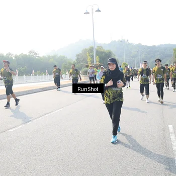 Runner Photo 6926350