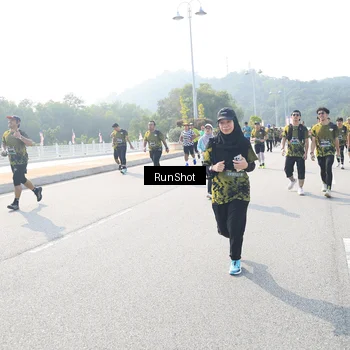 Runner Photo 6926351