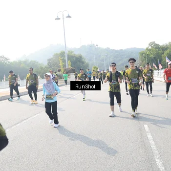Runner Photo 6926364