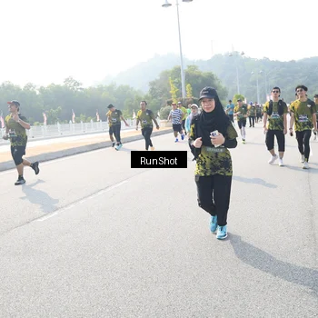 Runner Photo 6926365