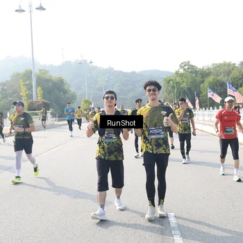 Runner Photo 6926372