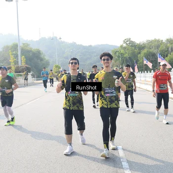 Runner Photo 6926373