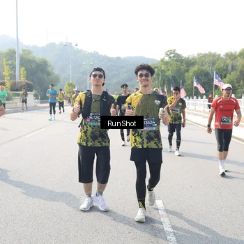 Runner Photo 6926376