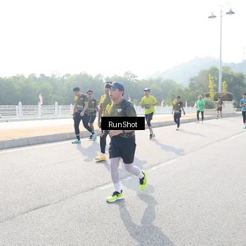 Runner Photo 6926383