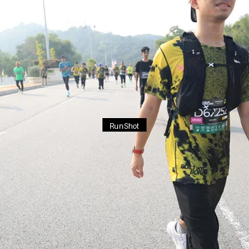 Runner Photo 6926389
