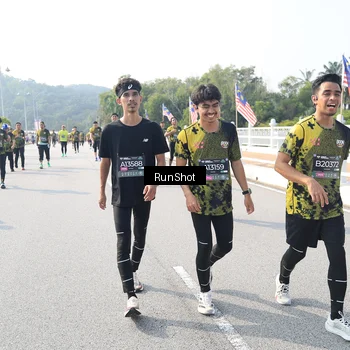 Runner Photo 6926404