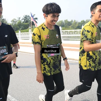 Runner Photo 6926411