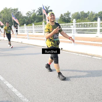 Runner Photo 6926420