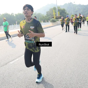 Runner Photo 6926426