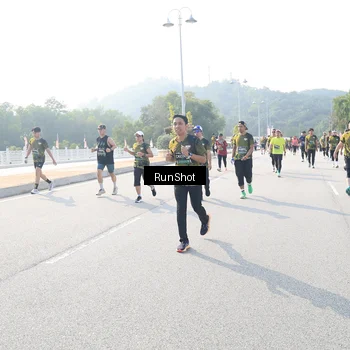 Runner Photo 6926441