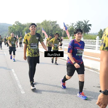 Runner Photo 6926455