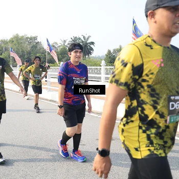 Runner Photo 6926456