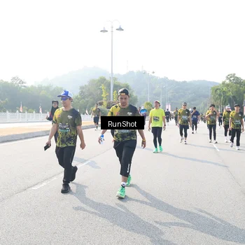Runner Photo 6926475