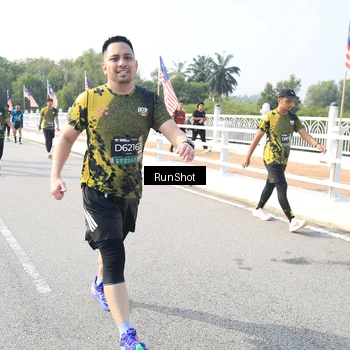 Runner Photo 6926485