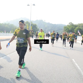 Runner Photo 6926488