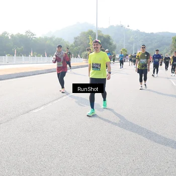 Runner Photo 6926496