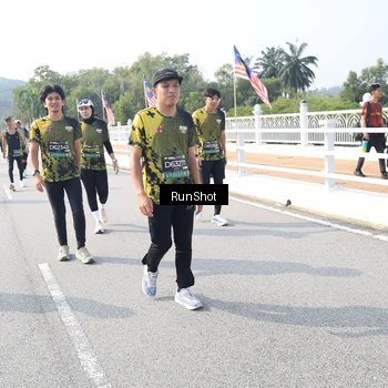 Runner Photo 6926513