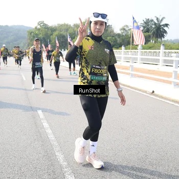 Runner Photo 6926527