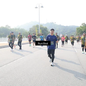 Runner Photo 6926529