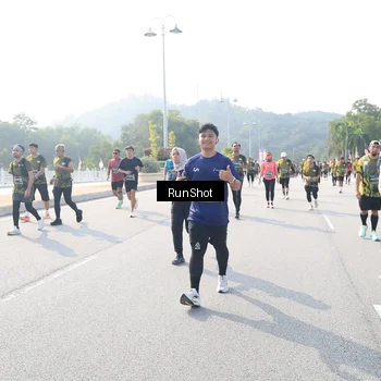 Runner Photo 6926535
