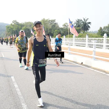 Runner Photo 6926546