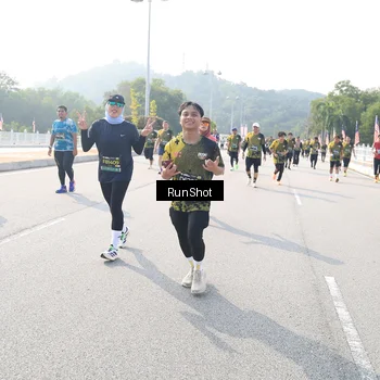 Runner Photo 6926559