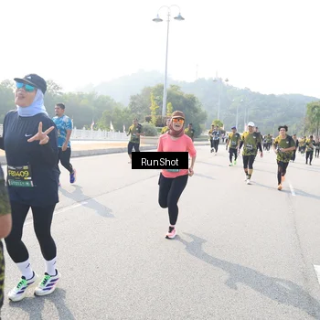 Runner Photo 6926567