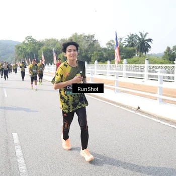 Runner Photo 6926586