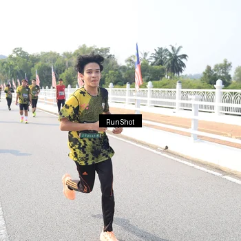 Runner Photo 6926587
