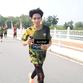 Runner Photo 6926591