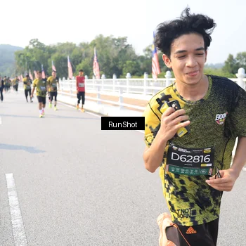 Runner Photo 6926592