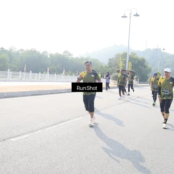 Runner Photo 6926595