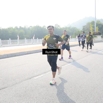 Runner Photo 6926605