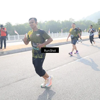 Runner Photo 6926611